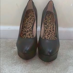 Betsy Johnson Corinn Platform Pumps